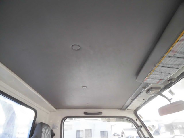 UDトラックスコンドル高所作業車中型（4t）[写真17]