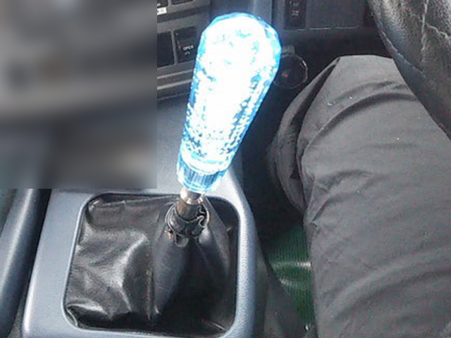 日野プロフィアクレーン3段大型（10t）[写真23]