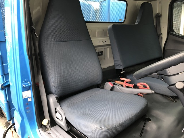 三菱ふそうキャンターパッカー車（塵芥車）小型（2t・3t）[写真10]