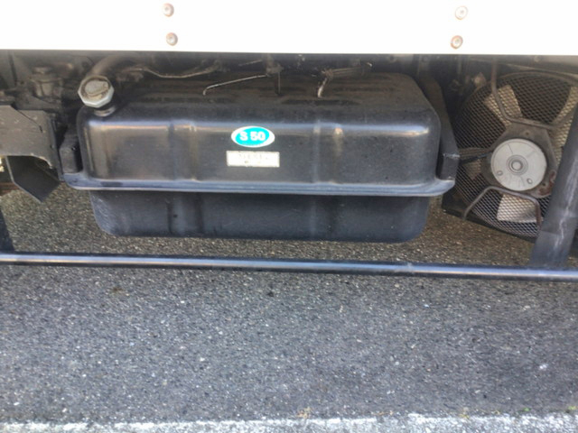 三菱ふそうキャンターパネルバン小型（2t・3t）[写真11]