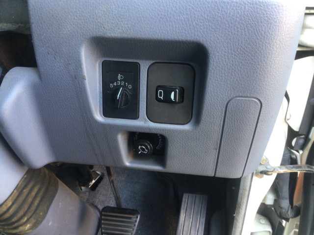 三菱ふそうキャンターパネルバン小型（2t・3t）[写真30]