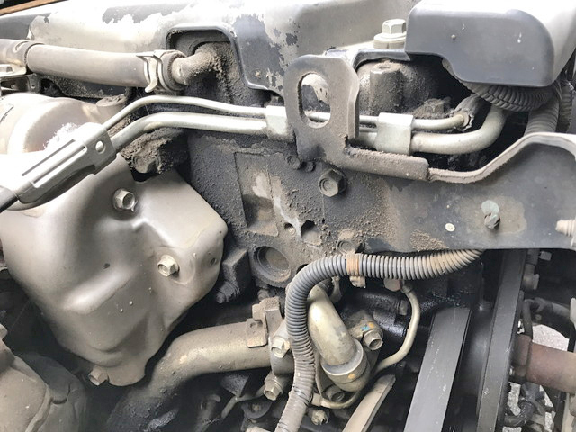 いすゞエルフ平ボディ小型（2t・3t）[写真24]