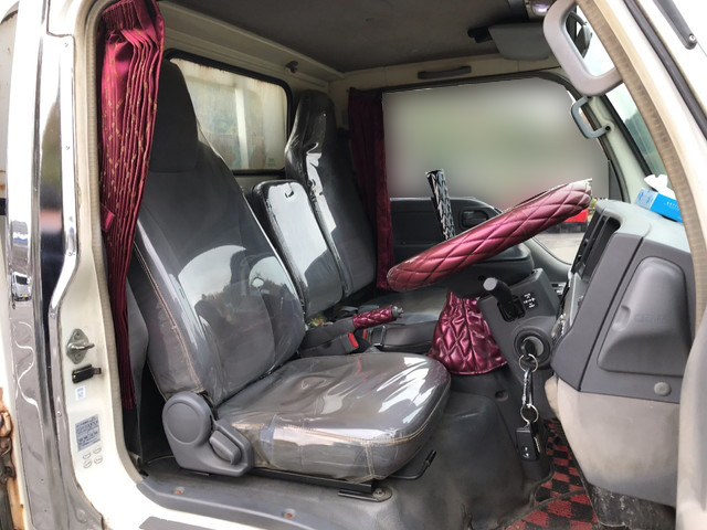 いすゞエルフ平ボディ小型（2t・3t）[写真28]