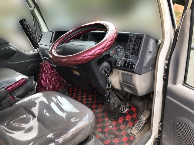 いすゞエルフ平ボディ小型（2t・3t）[写真29]