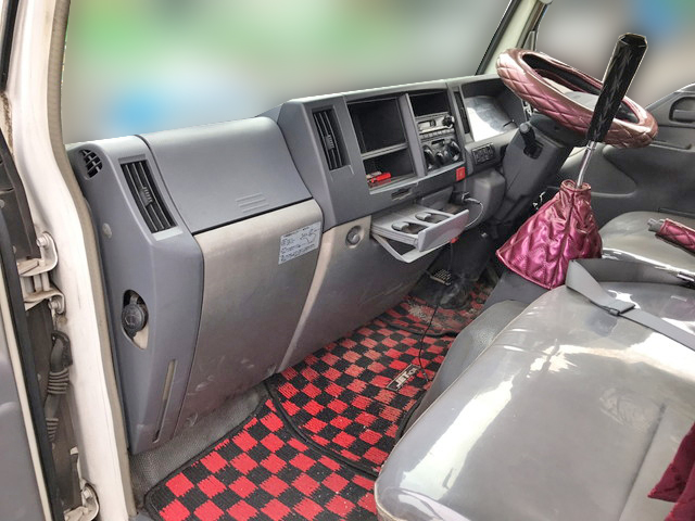 いすゞエルフ平ボディ小型（2t・3t）[写真31]