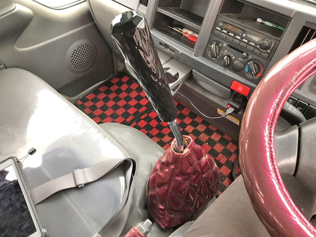 いすゞエルフ平ボディ小型（2t・3t）[写真32]