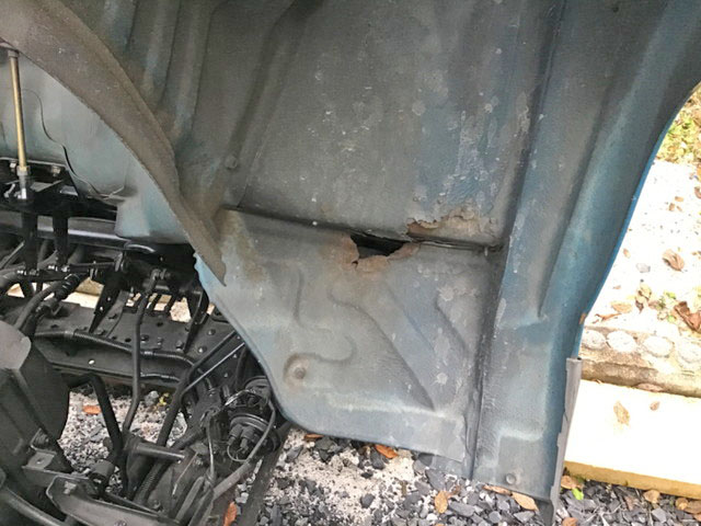 三菱ふそうキャンターダンプ小型（2t・3t）[写真18]