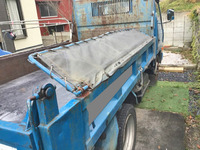 三菱ふそうキャンターダンプ小型（2t・3t）[写真07]