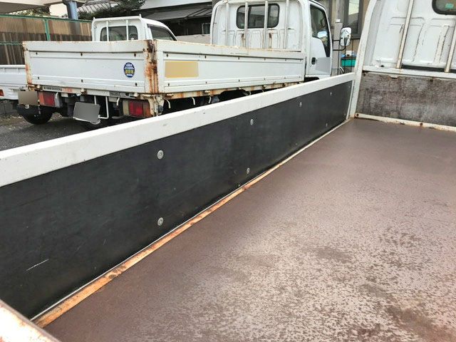 いすゞエルフ平ボディ小型（2t・3t）[写真11]