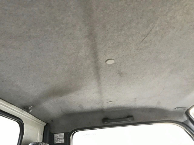 いすゞエルフ平ボディ小型（2t・3t）[写真17]