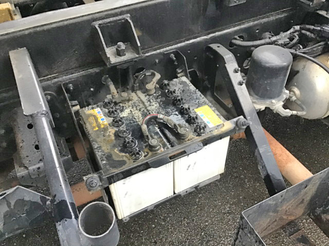 日野レンジャーパッカー車（塵芥車）中型（4t）[写真20]