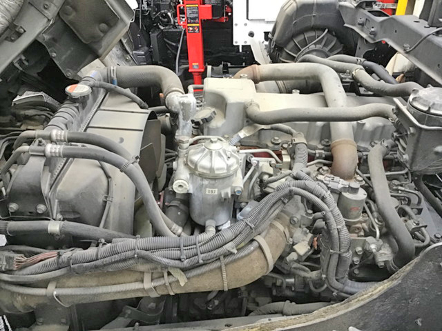 日野レンジャーパッカー車（塵芥車）中型（4t）[写真25]