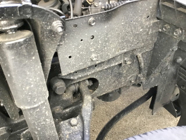 いすゞエルフ平ボディ小型（2t・3t）[写真11]