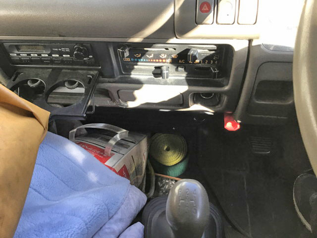 いすゞエルフ平ボディ小型（2t・3t）[写真19]