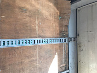 いすゞギガアルミウイング大型（10t）[写真11]