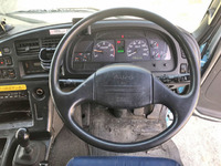 いすゞギガアルミウイング大型（10t）[写真23]