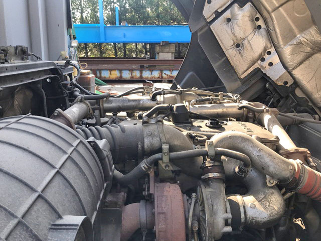 いすゞギガアルミウイング大型（10t）[写真27]