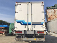 いすゞギガアルミウイング大型（10t）[写真03]