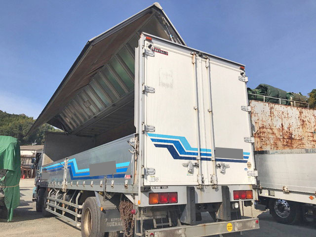 いすゞギガアルミウイング大型（10t）[写真05]