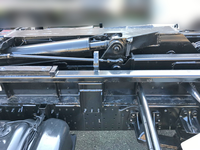 いすゞフォワードアームロール中型（4t）[写真16]