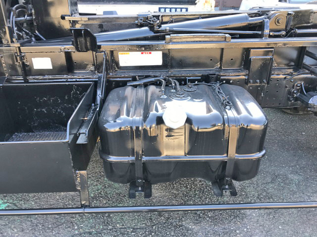 いすゞフォワードアームロール中型（4t）[写真21]