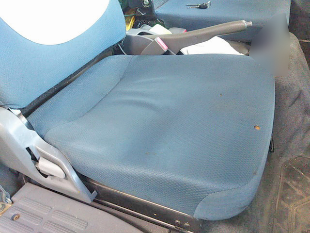 三菱ふそうキャンタークレーン3段小型（2t・3t）[写真23]