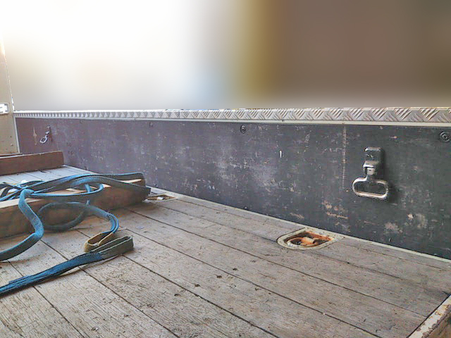 三菱ふそうキャンタークレーン3段小型（2t・3t）[写真08]