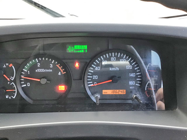 いすゞフォワード保冷バン中型（4t）[写真25]