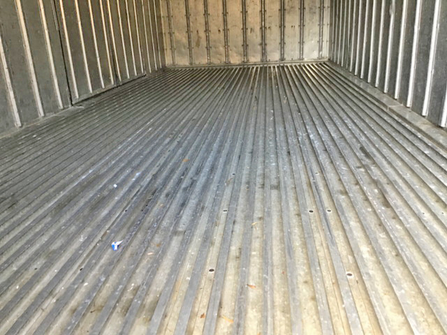 いすゞフォワード保冷バン中型（4t）[写真07]