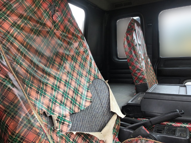 いすゞフォワード汚泥吸引車中型（4t）[写真25]