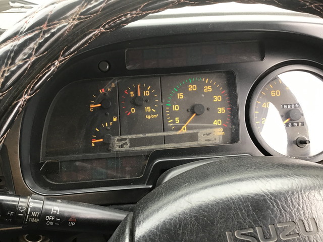 いすゞフォワード汚泥吸引車中型（4t）[写真28]