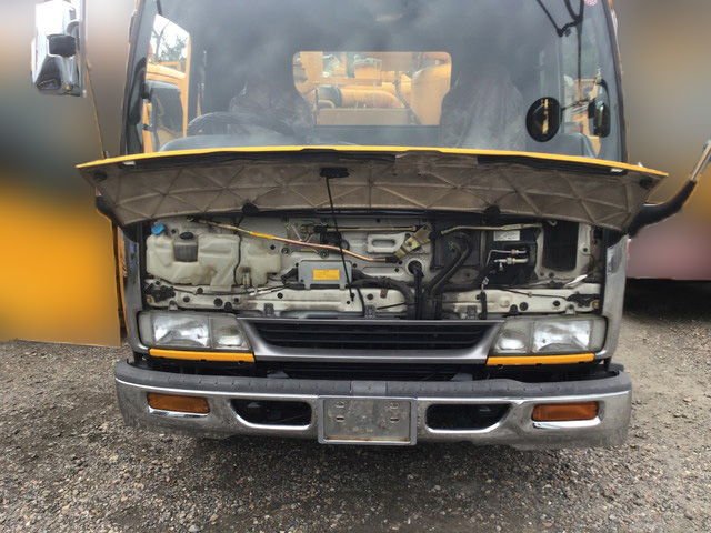 いすゞフォワード汚泥吸引車中型（4t）[写真04]