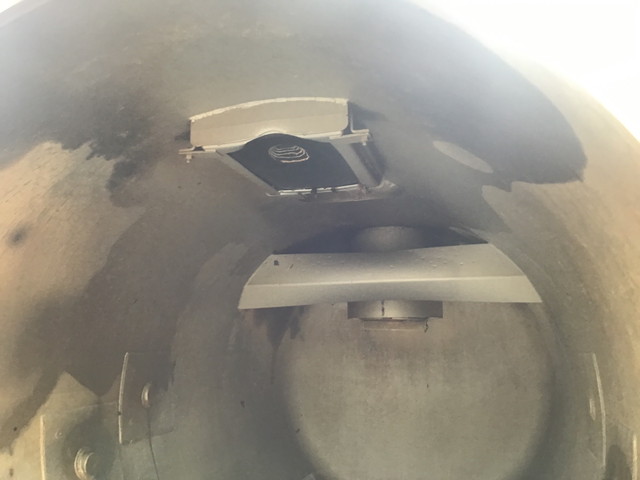 いすゞフォワード汚泥吸引車中型（4t）[写真08]