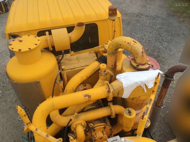 いすゞフォワード汚泥吸引車中型（4t）[写真09]