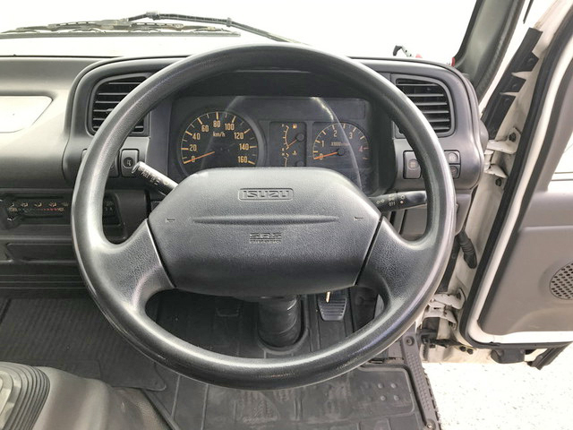 いすゞエルフパネルウイング小型（2t・3t）[写真35]