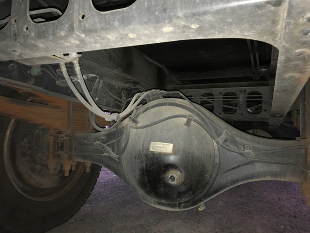 いすゞフォワードパッカー車（塵芥車）増トン（6t・8t）[写真14]