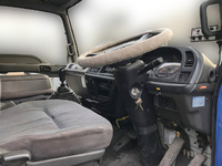 いすゞフォワードパッカー車（塵芥車）増トン（6t・8t）[写真21]