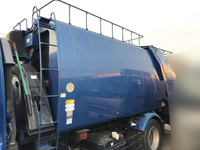 いすゞフォワードパッカー車（塵芥車）増トン（6t・8t）[写真02]