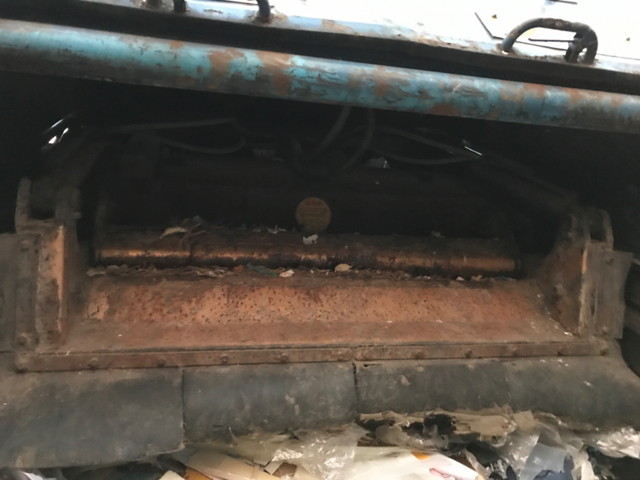 いすゞフォワードパッカー車（塵芥車）増トン（6t・8t）[写真09]