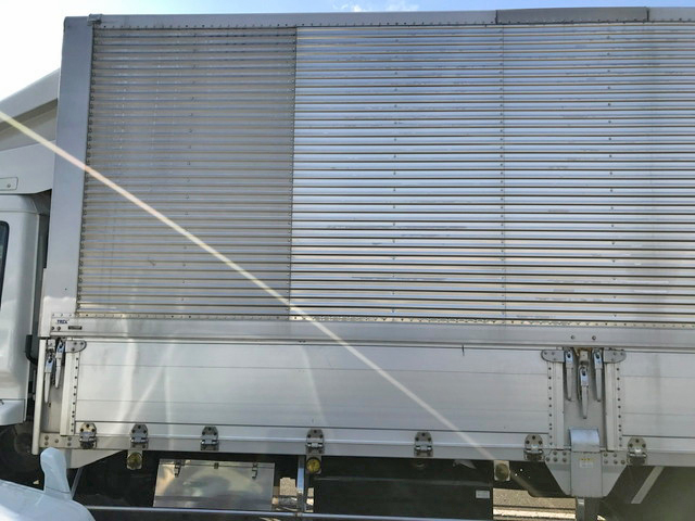 いすゞフォワードアルミウイング中型（4t）[写真14]