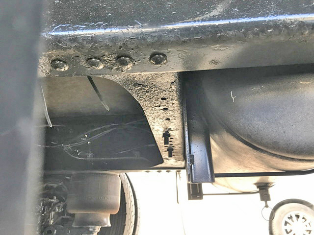 いすゞフォワードアルミウイング中型（4t）[写真25]