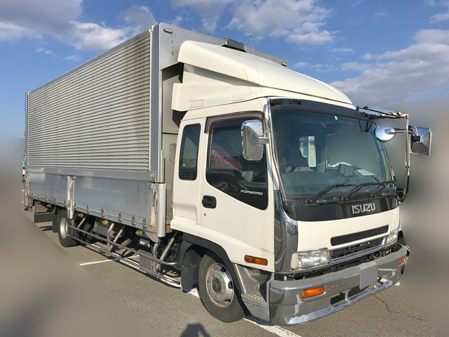 いすゞフォワードアルミウイング中型（4t）[写真03]