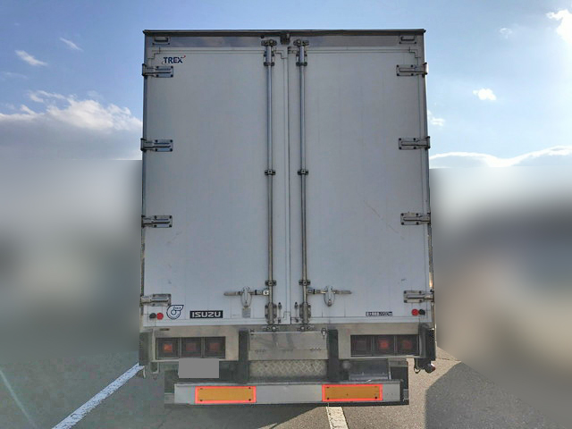 いすゞフォワードアルミウイング中型（4t）[写真06]