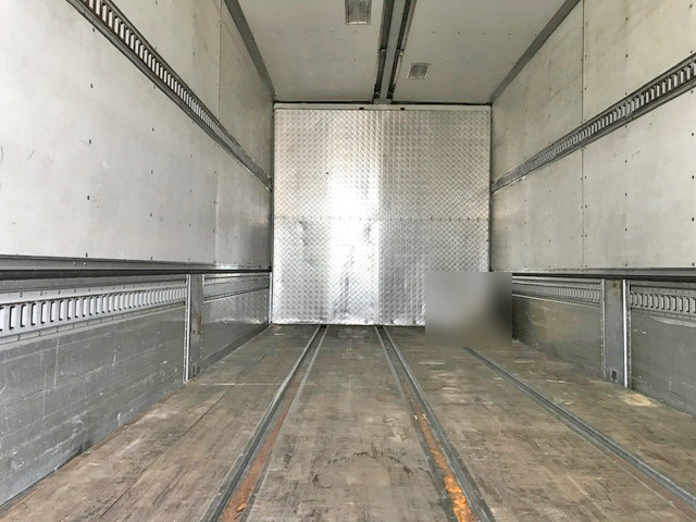 いすゞフォワードアルミウイング中型（4t）[写真07]