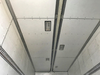 いすゞフォワードアルミウイング中型（4t）[写真08]