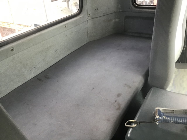 UDトラックスコンドルクレーン4段中型（4t）[写真27]