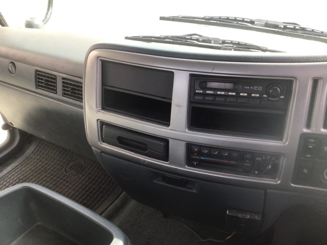 UDトラックスコンドルクレーン4段中型（4t）[写真28]