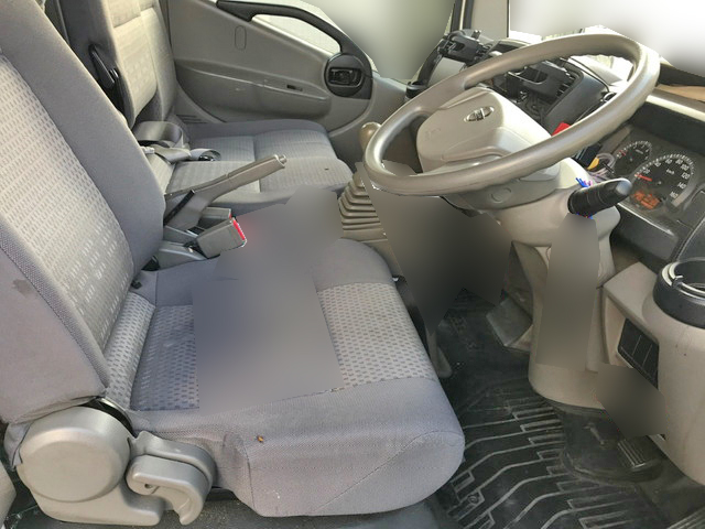 日産アトラス平ボディ小型（2t・3t）[写真13]