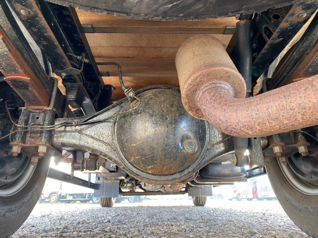 いすゞエルフ平ボディ小型（2t・3t）[写真16]