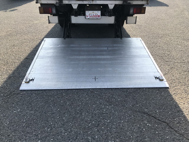 トヨタダイナアルミバン小型（2t・3t）[写真11]